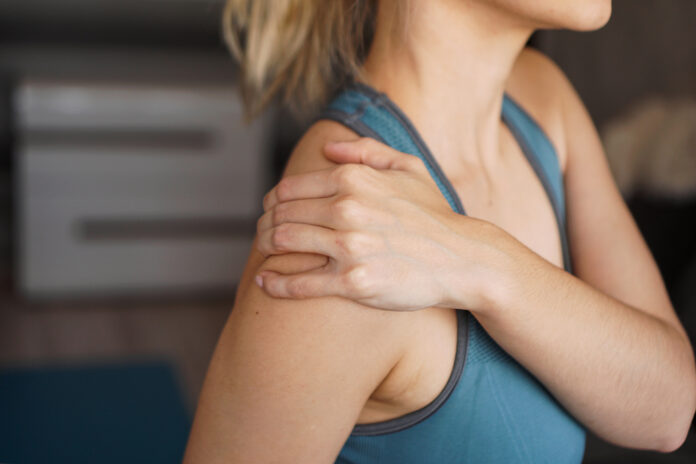 how to cure frozen shoulder quickly