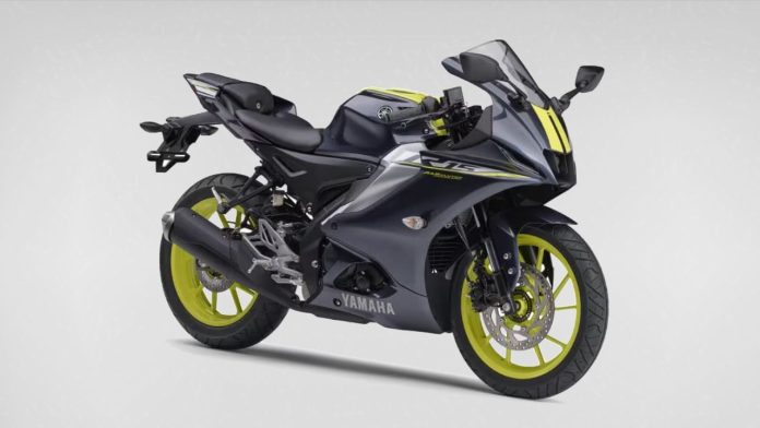 Yamaha R15 V4